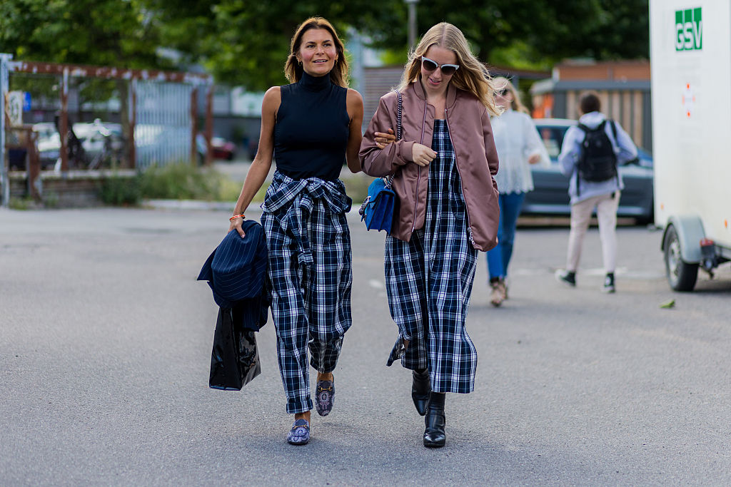 Chunky maxi cardigan + blue shirt + printed midi skirt