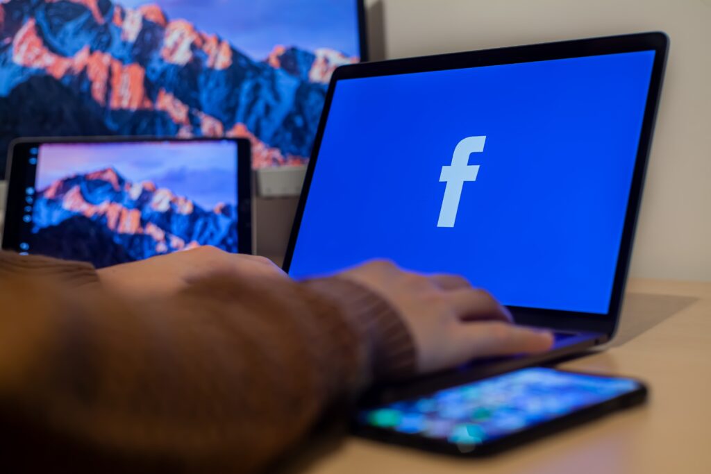 8 Ways Small Businesses Are Using Facebook.