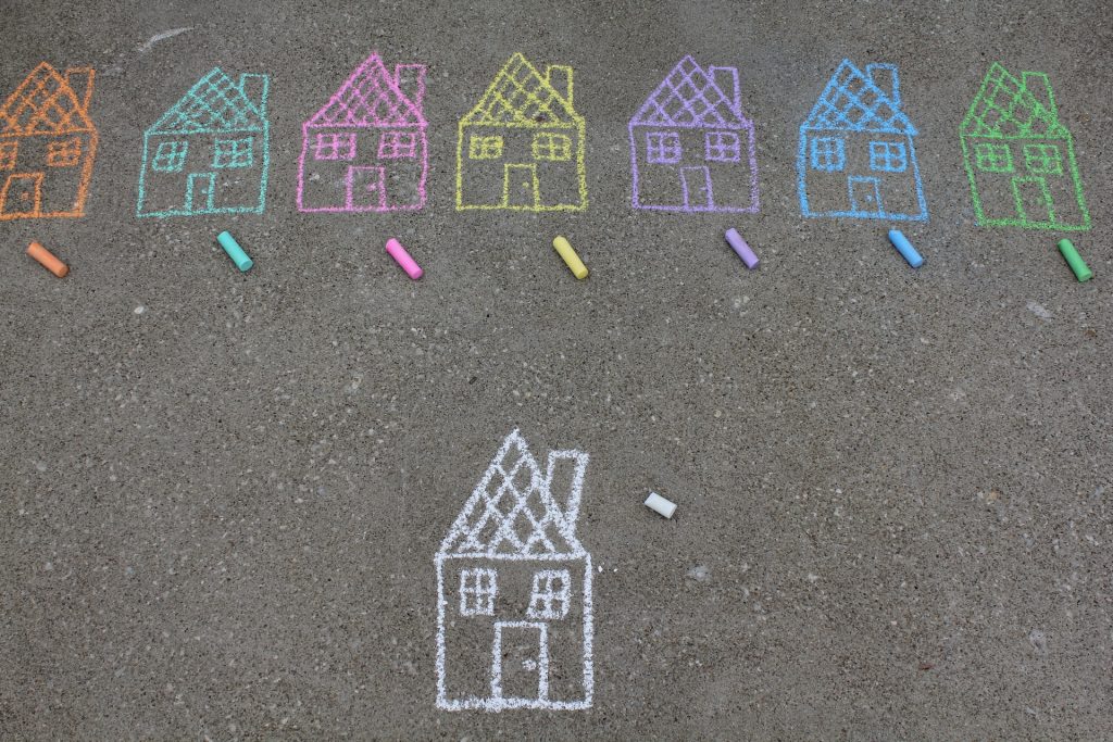 How to draw a simple house drawing?