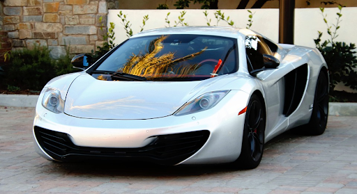 6 Things to Keep in Mind When Renting an Exotic Car