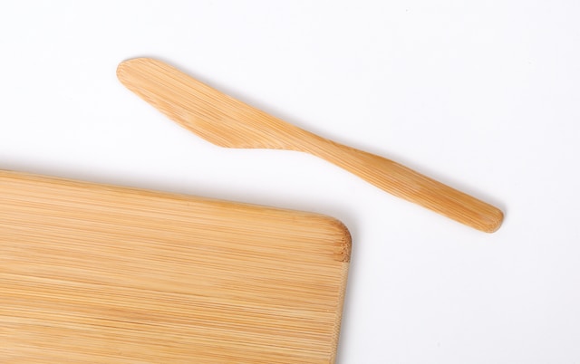 Why And How To Use Wood Utensils And Cutting Boards